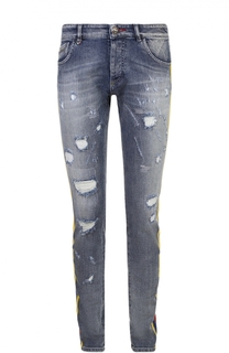 Зауженные джинсы с декоративными потертостями и контрастным принтом Philipp Plein