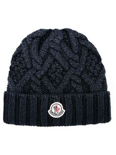 шапка вязки косичкой Moncler