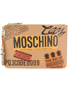 клатч в виде посылки Moschino