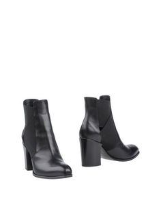 Полусапоги и высокие ботинки Casadei