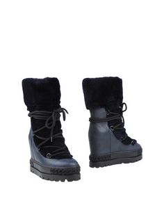 Полусапоги и высокие ботинки Casadei