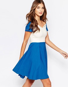 Приталенное платье миди со свободной юбкой Vesper Sherry - Синий