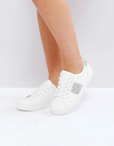 Кроссовки на шнуровке с декоративной отделкой New Look - Белый