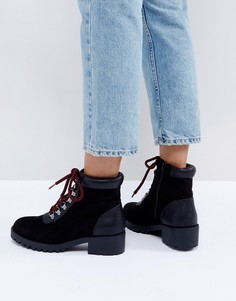 Контрастные походные ботинки на шнуровке New Look - Черный