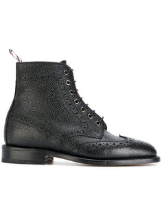 Wingtip Boot With Leather Sole In Pebble Grain Thom Browne
