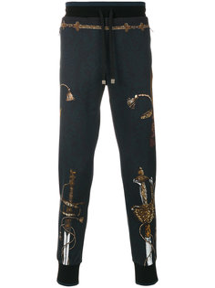 спортивные брюки с принтом кинжалов Dolce & Gabbana
