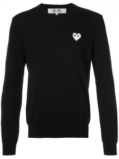 v-neck pullover with white heart Comme Des Garçons Play