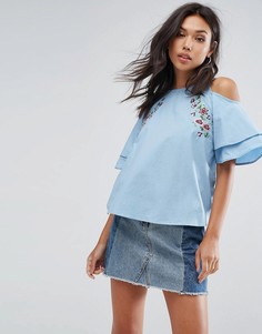 Блузка с открытыми плечами и вышивкой PrettyLittleThing - Синий
