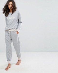 Пижамный комплект из лонгслива и джоггеров DKNY - Серый