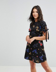 Платье с цветочным принтом и завязками на рукавах Influence - Черный