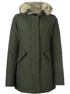 парка с меховой отделкой  Woolrich