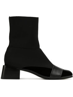 asymmetric boots Gloria Coelho