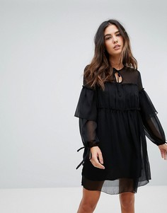 Платье с гладкой подкладкой и многослойными рукавами Influence - Черный