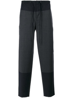брюки в стиле "кэжуал" с контрастными панелями Cédric Charlier