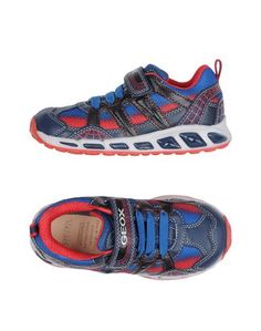 Низкие кеды и кроссовки Geox