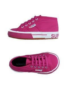 Низкие кеды и кроссовки Superga