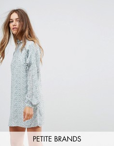 Свободное платье с длинными рукавами и завязками Fashion Union Petite - Мульти