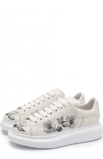 Кожаные кеды с вышивкой на шнуровке Alexander McQueen