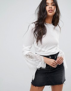 Кроп-топ из сетчатой ткани добби в горошек Missguided - Белый