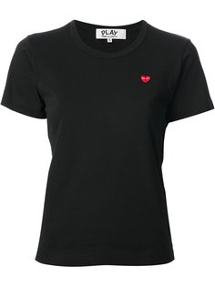 футболка с вышивкой сердца  Comme Des Garçons Play