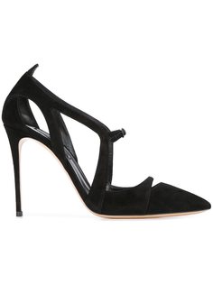 туфли с заостренным носком  Casadei