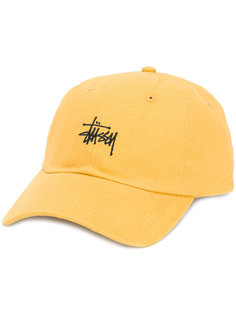 кепка с вышитым логотипом Stussy