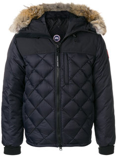 стеганый пуховик с меховой оторочкой Canada Goose