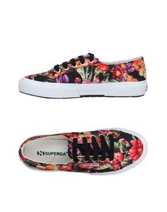 Низкие кеды и кроссовки Superga