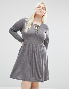 Короткое приталенное платье из трикотажа со шнуровкой спереди Brave Soul Plus - Серый