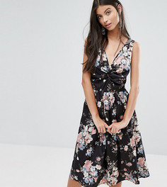 Приталенное платье с цветочным принтом Uttam Boutique Petite - Черный