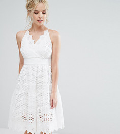 Пышное кружевное платье для выпускного с запахом True Decadence Petite - Белый