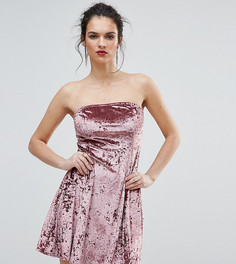 Короткое приталенное платье из мятого бархата с лифом-бандо Club L - Розовый