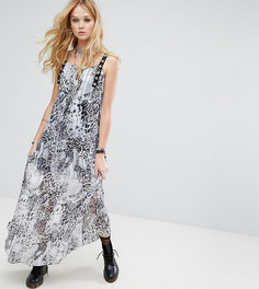 Прозрачное платье макси с леопардовым принтом и люверсами Reclaimed Vintage Inspired - Коричневый