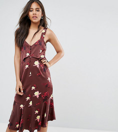 Платье миди 2 в 1 с цветочным принтом и волнистым нижним краем Y.A.S Tall Comu - Мульти