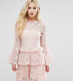 Кружевное платье мини с рукавами клеш John Zack Petite - Розовый