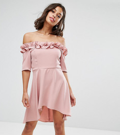 Приталенное платье с открытыми плечами и оборками Paper Dolls Petite - Розовый