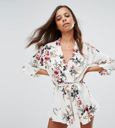 Ромпер с запахом и цветочным принтом Boohoo Petite - Белый