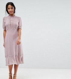 Приталенное платье миди с кружевом кроше Elise Ryan Petite - Розовый