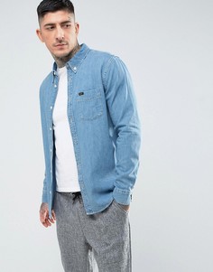 Светлая джинсовая рубашка классического кроя на пуговицах с одним карманом Lee - Синий
