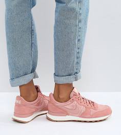 Женские розовые замшевые кроссовки Nike Internationlist - Красный