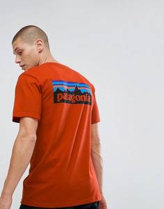 Красная футболка с принтом на спине Patagonia - Красный