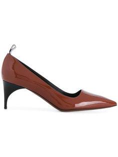 low pointed pumps Alain Tondowski