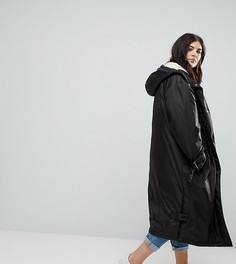 Дождевик макси с подкладкой из искусственного меха ASOS CURVE - Черный