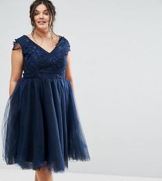 Платье с цветочной аппликацией и юбкой из тюля Chi Chi London Plus - Темно-синий