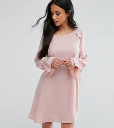 Свободное платье с оборками на манжетах и завязкой на спине River Island Petite - Розовый