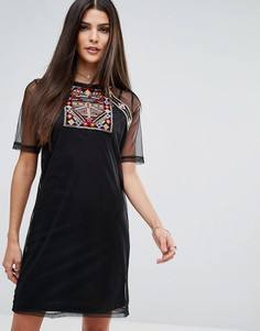 Сетчатое платье-футболка с вышивкой River Island - Черный