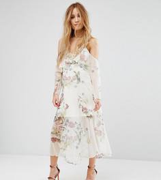 Платье макси с цветочным принтом и открытыми плечами River Island Petite - Мульти