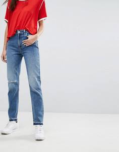 Рваные джинсы в винтажном стиле Weekday - Синий