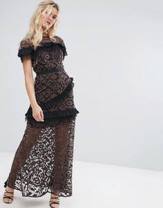 Сетчатое платье макси с аппликацией из бархата и контрастными плиссированными оборками Stevie May - Мульти