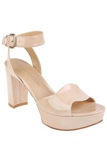 Босоножки на ремешке Stuart Weitzman